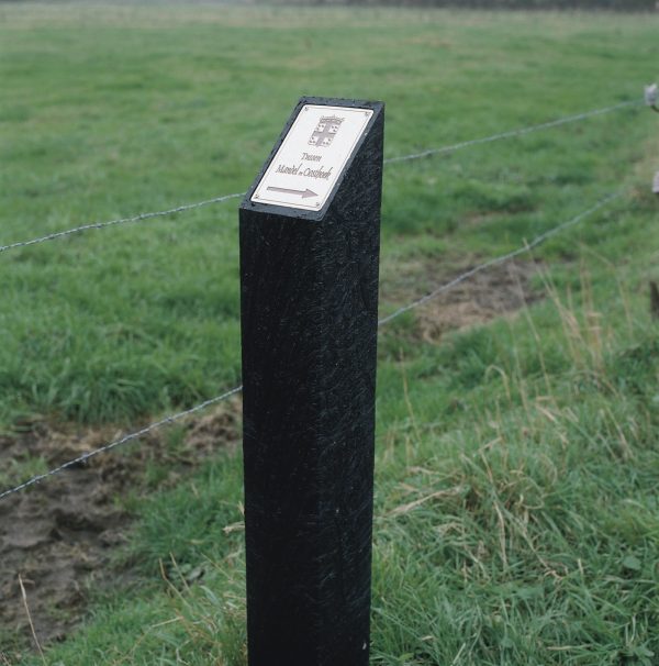 Recycled Plastic Way Marker Post 100mm x 100mm x 1500mm