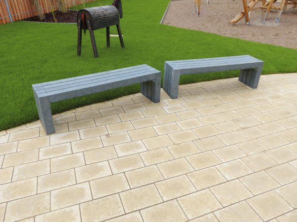 Heskin recycled plastic bench with our back in colour black and brown
