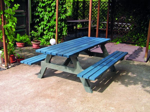 birkacre composite picnic table 2.0m with in blue