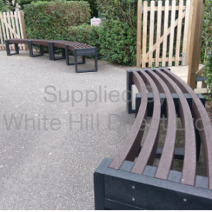 outdoor seating Eco Friendly Recycled Plastic curved Bench in primary school playground