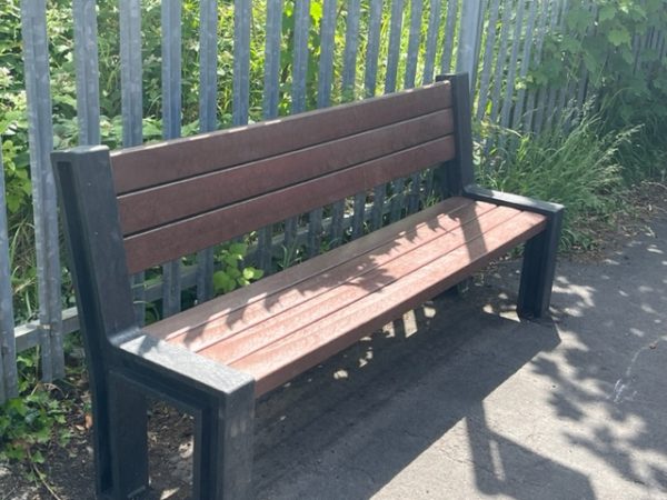 Hyde park recycled plastic bench with back support in upright position